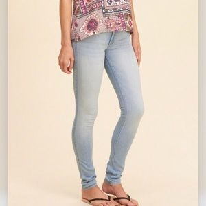Hollister light wash jeans